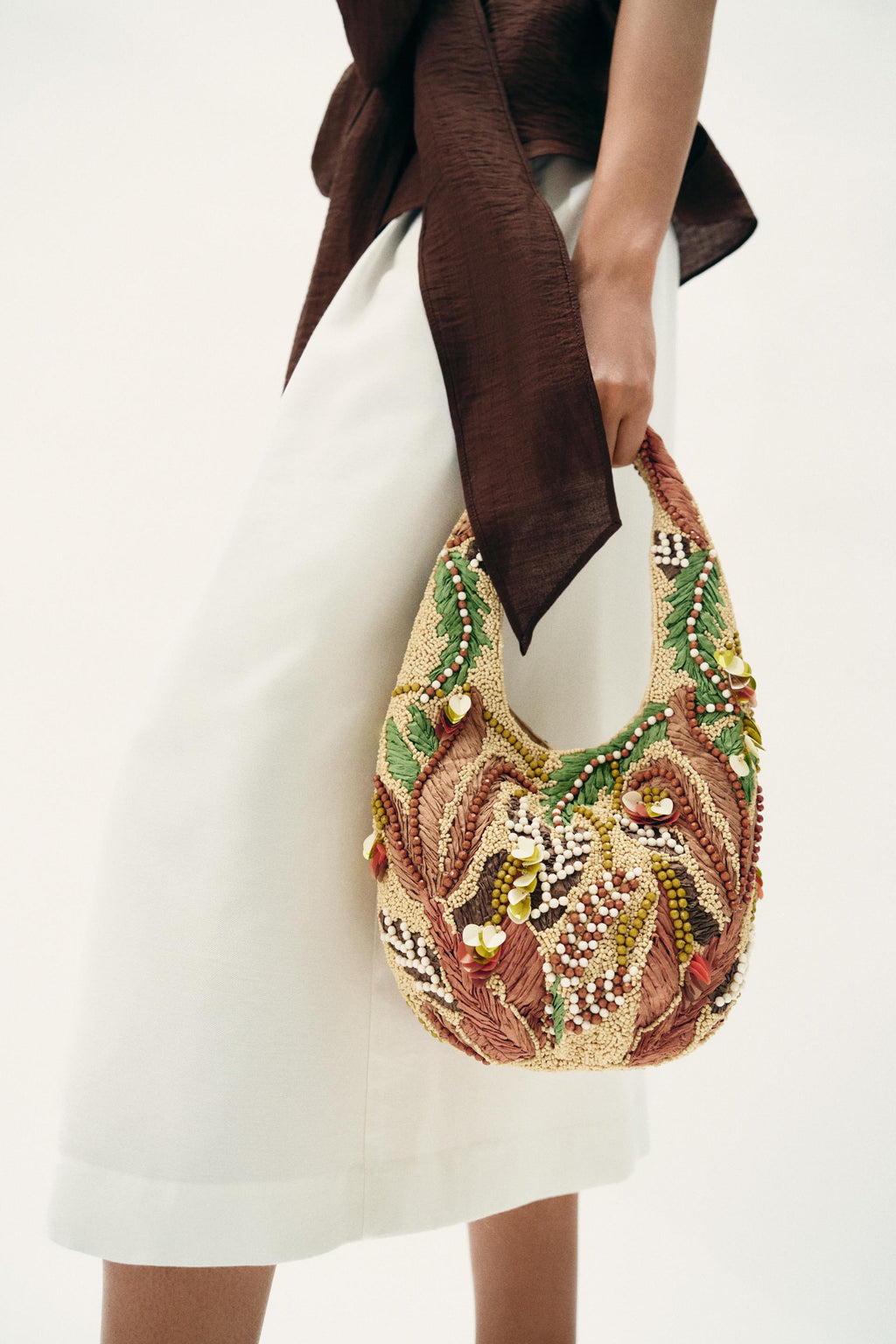 Beaded-print raffia bag