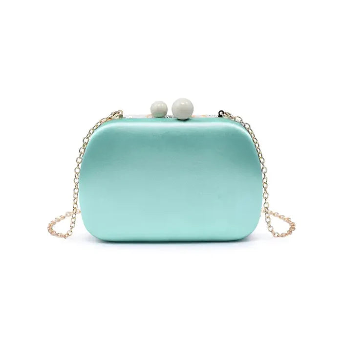Beaded clasp clutch