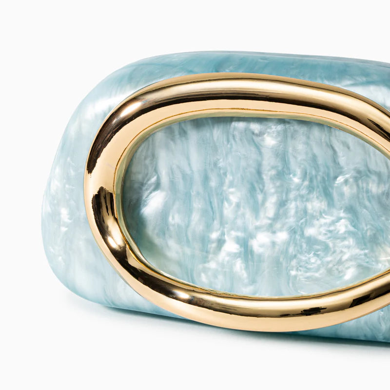 Shell-shaped clutch