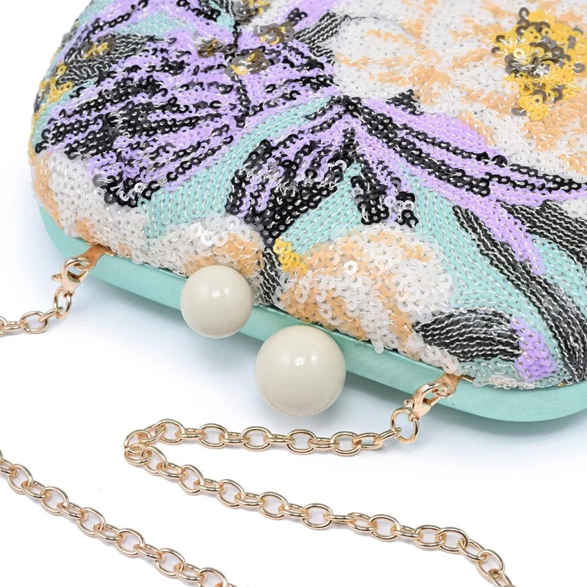 Beaded clasp clutch