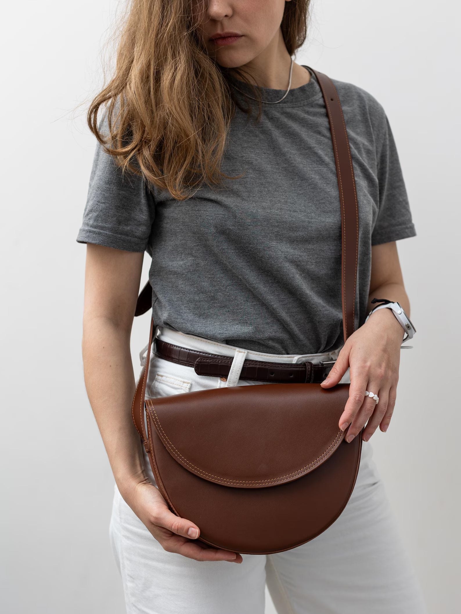 Magnetic Flap Vintage Leather Saddle Crossbody Bag