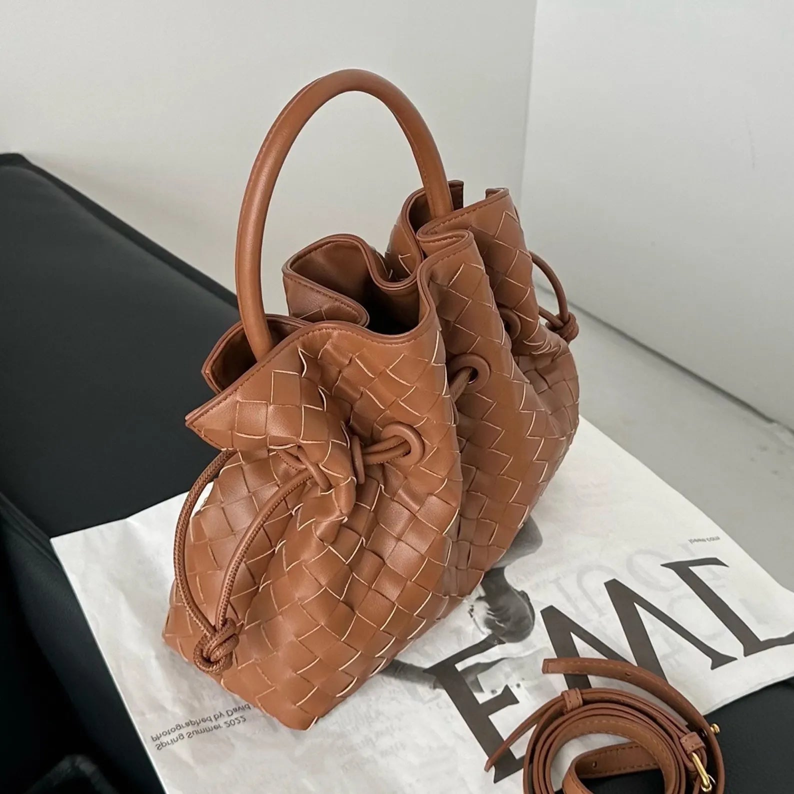 Diamond Woven Drawstring Bucket Handbag With Crossbody Strap